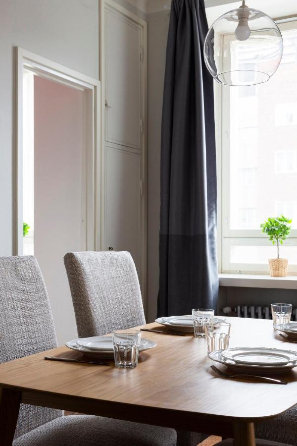 2Ndhomes Kamppi 1Br Apartment With Amazing City Views Helsínquia Exterior foto